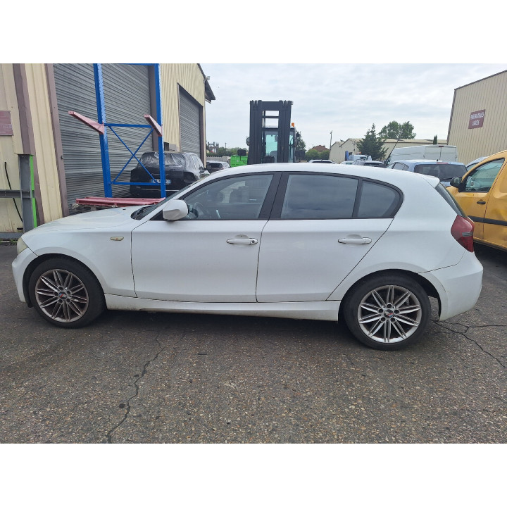 Feu arriere principal droit (feux) BMW SERIE 1 E87 Photo n°17