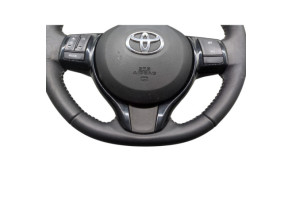 Volant TOYOTA YARIS 3 Photo n°1