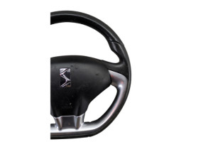 Volant DS DS3 Photo n°6