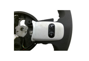 Volant RENAULT TWINGO 3 Photo n°1