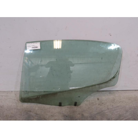 Vitre arriere gauche PEUGEOT 407