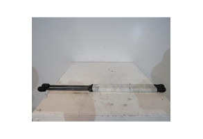 Verin de coffre FIAT PUNTO 2 Photo n°1