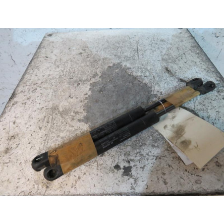 Verin de coffre SEAT CORDOBA 1