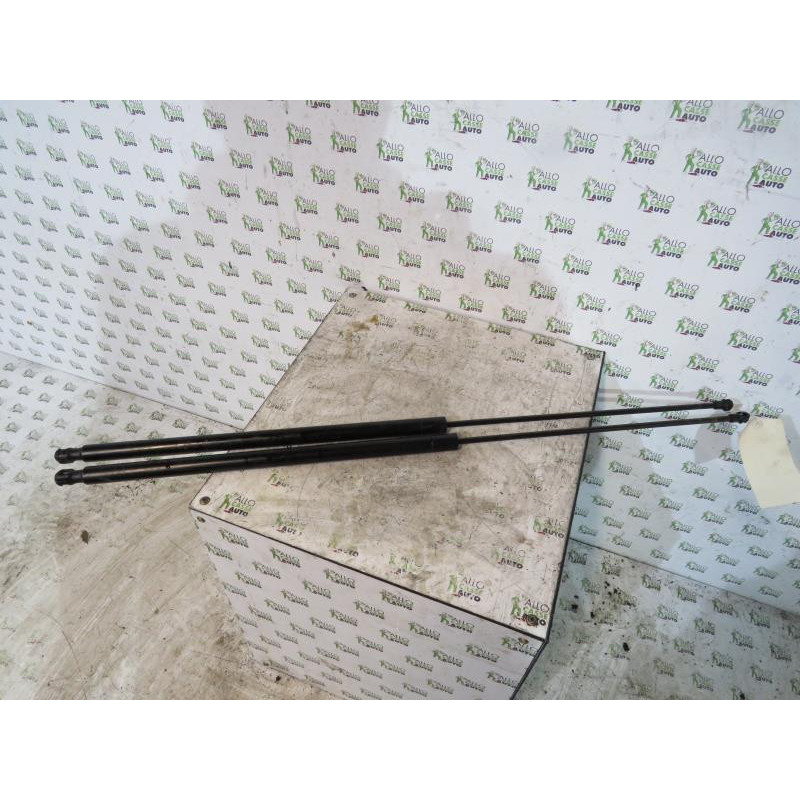 Verin de coffre SEAT TOLEDO 3 Photo n°1
