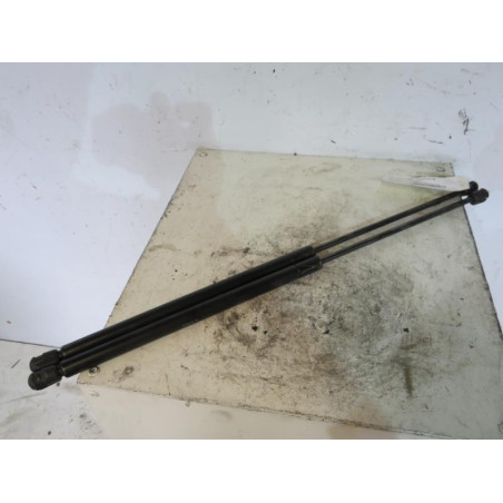Verin de coffre PEUGEOT 106