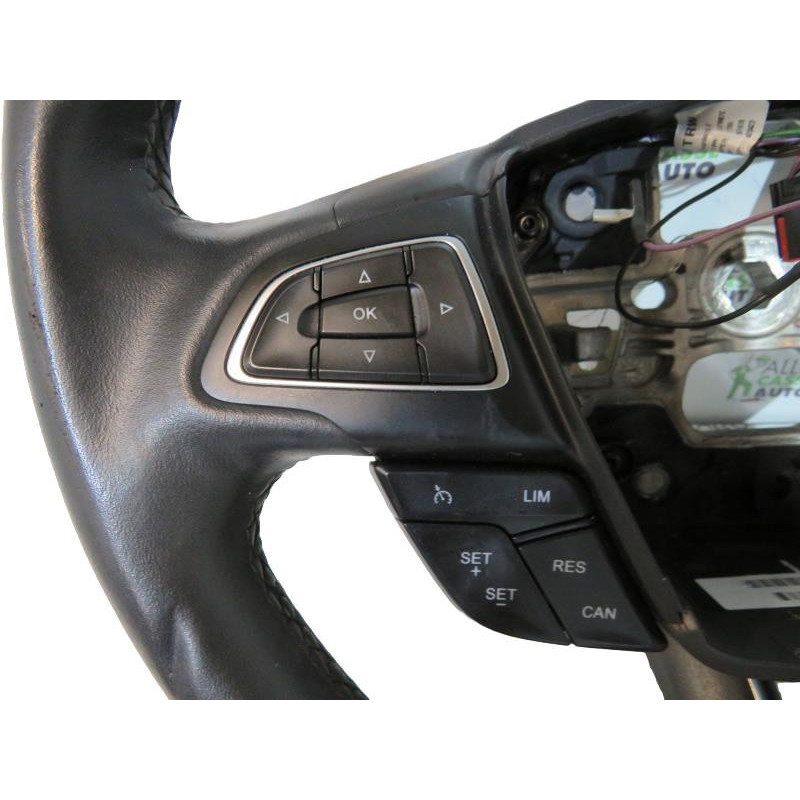 Volant FORD FOCUS 3 Photo n°1