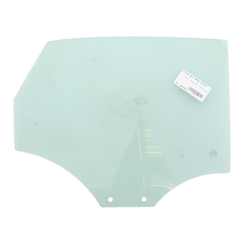 Vitre arriere droit AUDI A1 1 Photo n°1