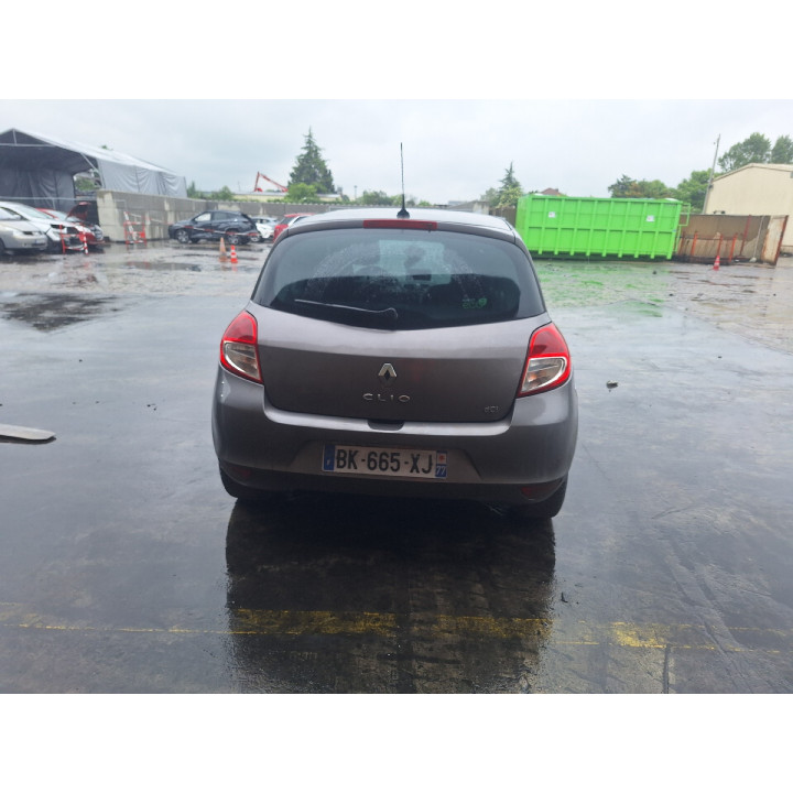 Feu arriere principal droit (feux) RENAULT CLIO 3 Photo n°12