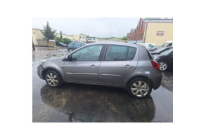 Feu arriere principal gauche (feux) RENAULT CLIO 3 Photo n°16