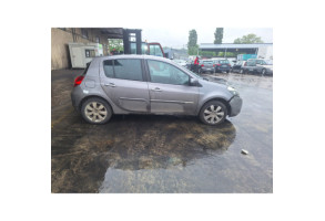 Feu arriere principal gauche (feux) RENAULT CLIO 3 Photo n°19