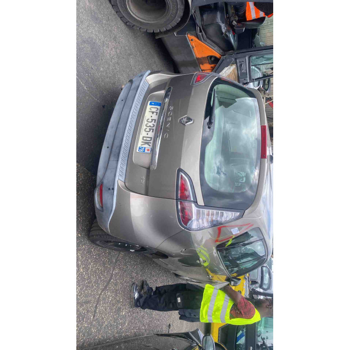 Feu arriere principal droit (feux) RENAULT SCENIC 3 Photo n°8