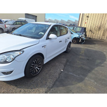 Leve vitre electrique avant gauche HYUNDAI I 30 1 Photo n°16