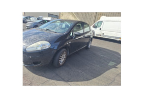 Feu arriere principal gauche (feux) FIAT GRANDE PUNTO Photo n°15
