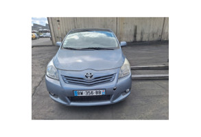 Moteur essuie glace arriere TOYOTA VERSO Photo n°12