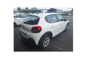 Pare boue avant droit CITROEN C3 3 Photo n°14