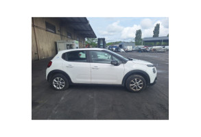 Pare boue avant droit CITROEN C3 3 Photo n°17
