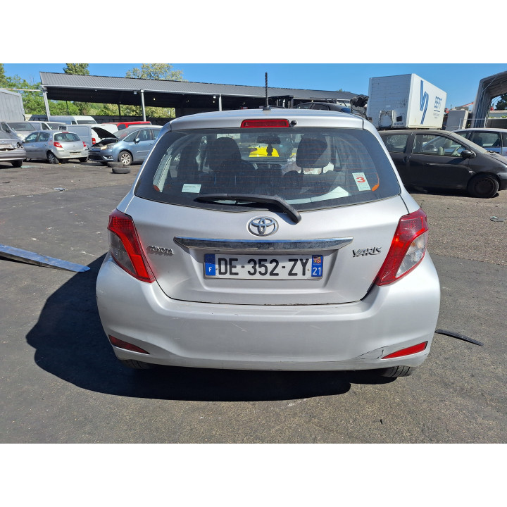 Feu arriere principal droit (feux) TOYOTA YARIS 3 Photo n°11