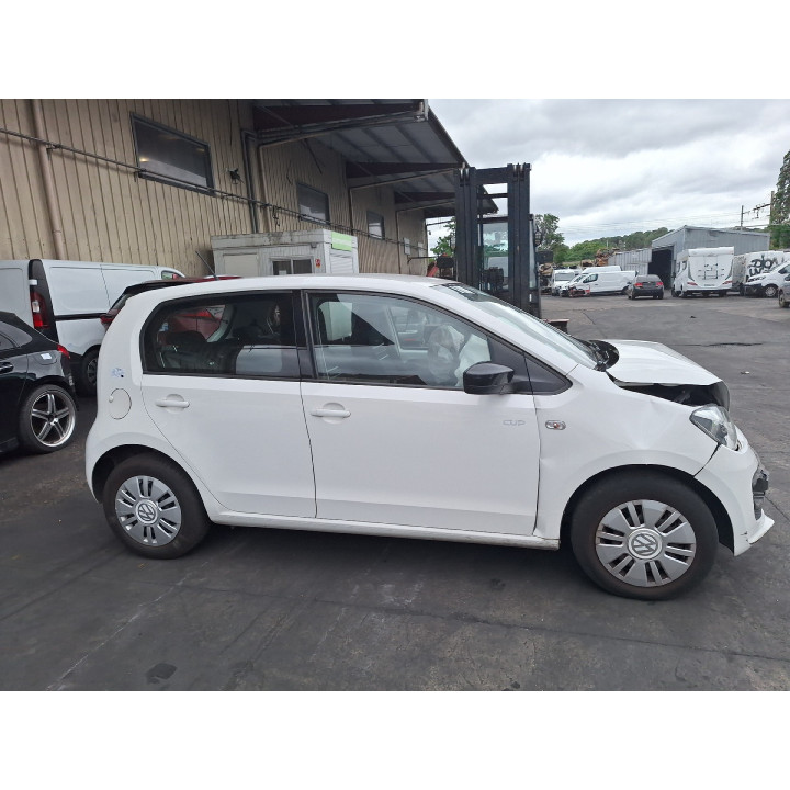 Feu arriere principal droit (feux) VOLKSWAGEN UP Photo n°7