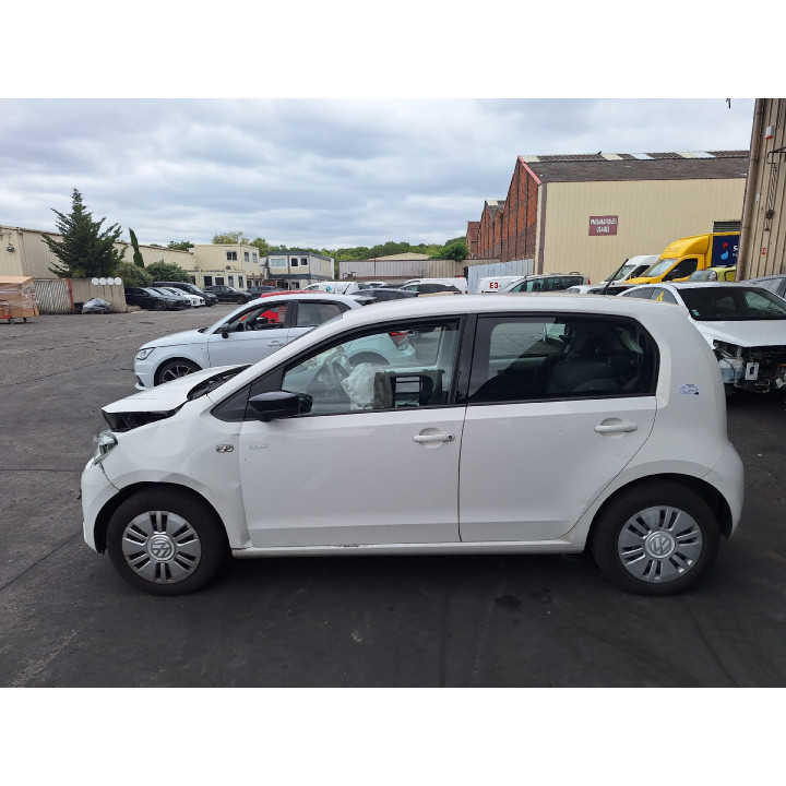 Feu arriere principal droit (feux) VOLKSWAGEN UP Photo n°8