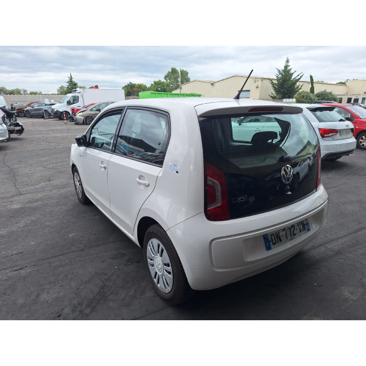 Feu arriere principal droit (feux) VOLKSWAGEN UP Photo n°13