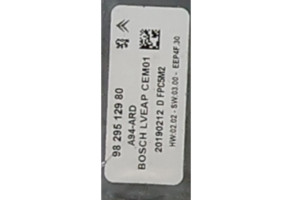 Leve vitre electrique arriere droit PEUGEOT 2008 1 Photo n°2