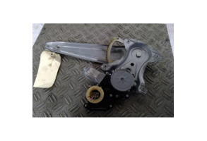 Leve vitre electrique arriere gauche TOYOTA VERSO Photo n°1