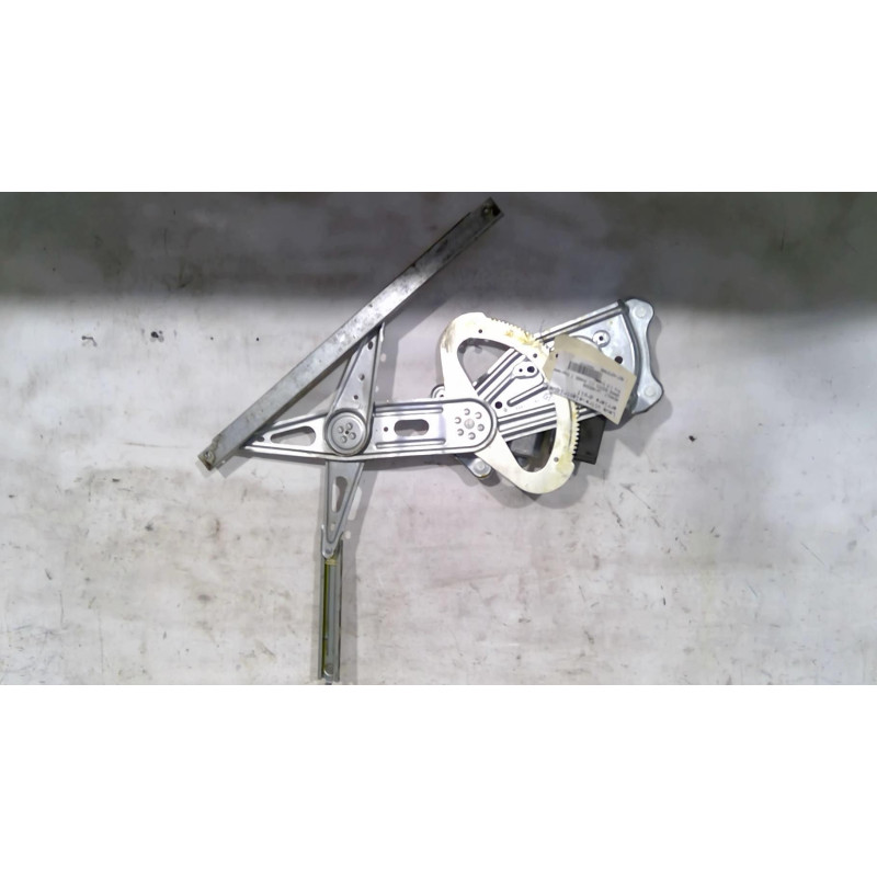 Leve vitre electrique arriere droit RENAULT SCENIC 3 Photo n°1