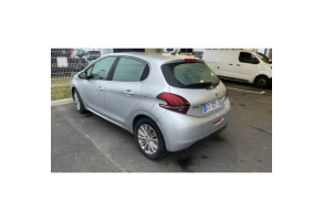 Vitre avant droit PEUGEOT 208 1 Photo n°6