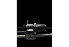 Moteur essuie glace avant VOLKSWAGEN POLO 5 Photo n°3