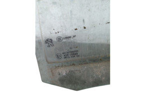Vitre arriere gauche PEUGEOT 308 2 SW Photo n°1