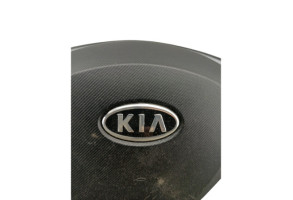 Volant KIA CEE-D 1 Photo n°1