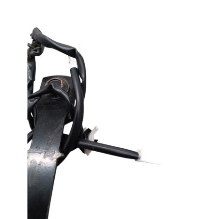 Attache ceinture avant droit NISSAN JUKE 1