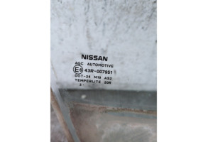 Vitre avant droit NISSAN JUKE 1 Photo n°5