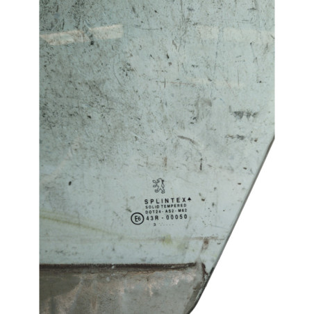Vitre avant gauche PEUGEOT 307