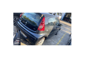 Ceinture avant gauche PEUGEOT 107 Photo n°8
