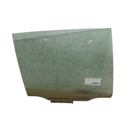 Vitre arriere droit TOYOTA RAV4 3