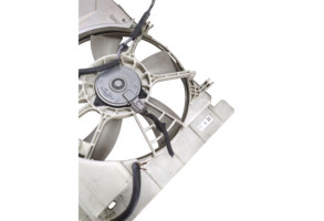 Moto ventilateur radiateur TOYOTA YARIS 3 Photo n°1