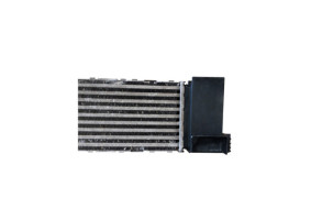 Echangeur air (Intercooler) BMW SERIE 1 F21 Photo n°6