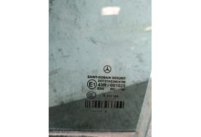 Vitre arriere gauche MERCEDES CLASSE E 212 Photo n°2