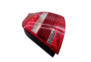 Feu arriere principal droit (feux) BMW SERIE 1 E81 Photo n°3