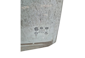 Vitre arriere gauche KIA RIO 3 Photo n°1