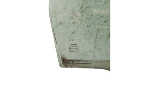 Vitre arriere droit NISSAN QASHQAI 1 Photo n°2