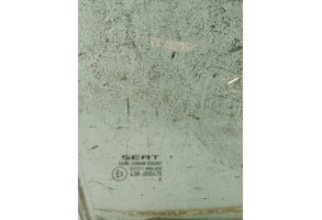 Vitre avant droit SEAT IBIZA 4 Photo n°2