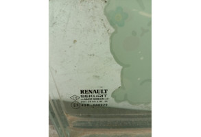 Vitre arriere droit RENAULT LAGUNA 2 Photo n°2