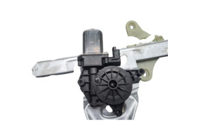 Leve vitre electrique avant droit DACIA DUSTER 2 Photo n°3