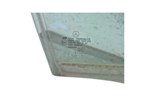 Vitre arriere droit MERCEDES CLASSE M 164 Photo n°2