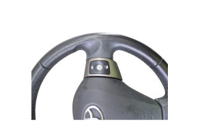 Volant TOYOTA YARIS 2 Photo n°5