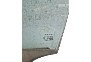 Vitre avant gauche SEAT IBIZA 4 Photo n°2