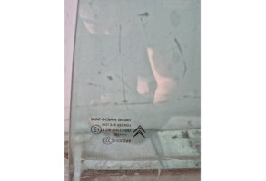 Vitre arriere gauche CITROEN C4 GRAND PICASSO 1 Photo n°2