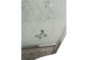Vitre avant gauche VOLKSWAGEN PASSAT 7 Photo n°2